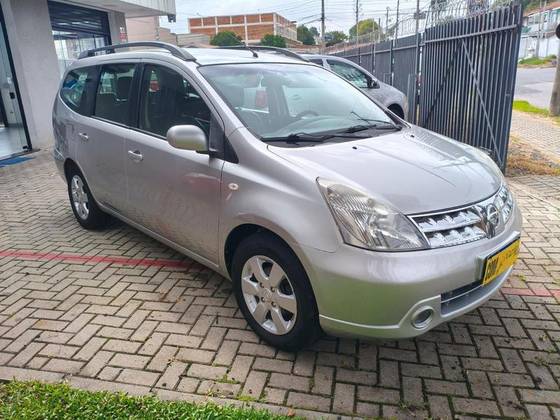 NISSAN GRAND LIVINA 1.8 S 16V FLEX 4P MANUAL NISSAN GRAND LIVINA 1.8 S 16V FLEX 4P MANUAL